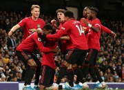 开云官网-南安普敦主场告捷，全队庆祝