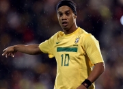 开云体育官方网站-银河战舰强压南美雄鹰，巴雷拉全程高能输出，诠释现代中场统治力