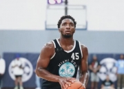 开云体育APP下载-包含雷霆爆冷勇士，艾顿高光表现的词条