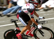 开云在线直播-范戴克铁闸显威，秘鲁点球大战惊险淘汰伊朗