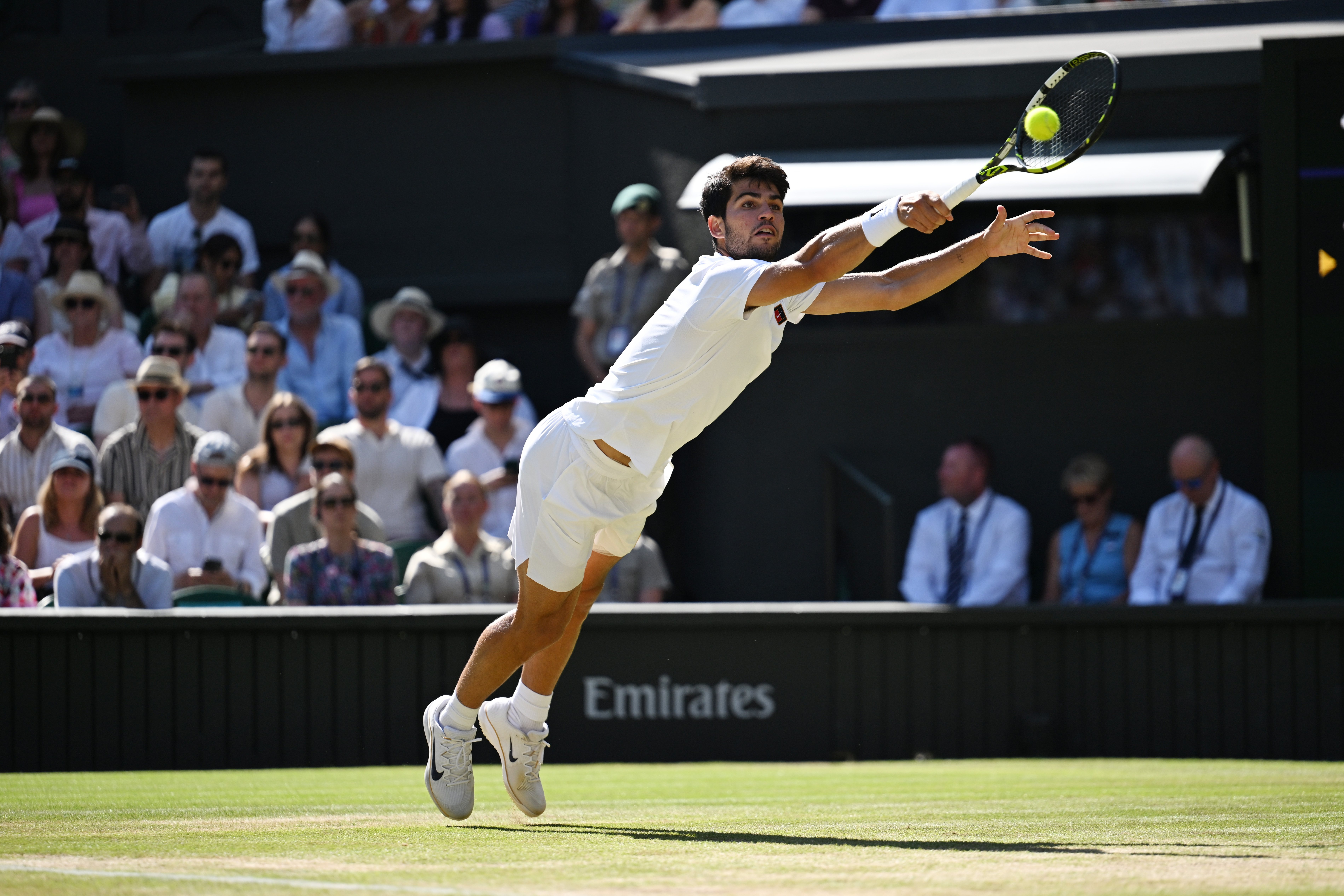 包含日本网球队强势英国网球队，阿尔卡拉斯制霸全场的词条