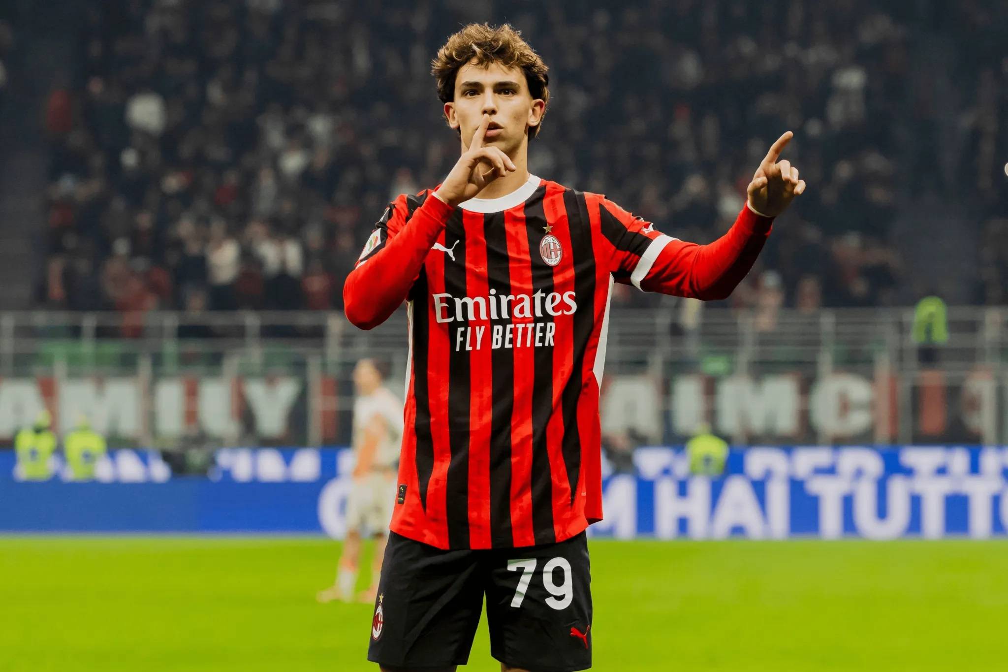 那不勒斯强势AC米兰，德容送出助攻的简单介绍