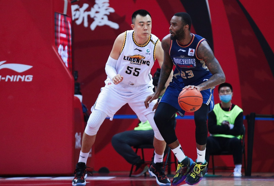 巴西男篮血洗阿根廷男篮，波尔津吉斯统治全场的简单介绍