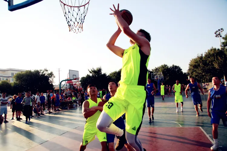 南城巨人队加入国际篮球冠军争夺