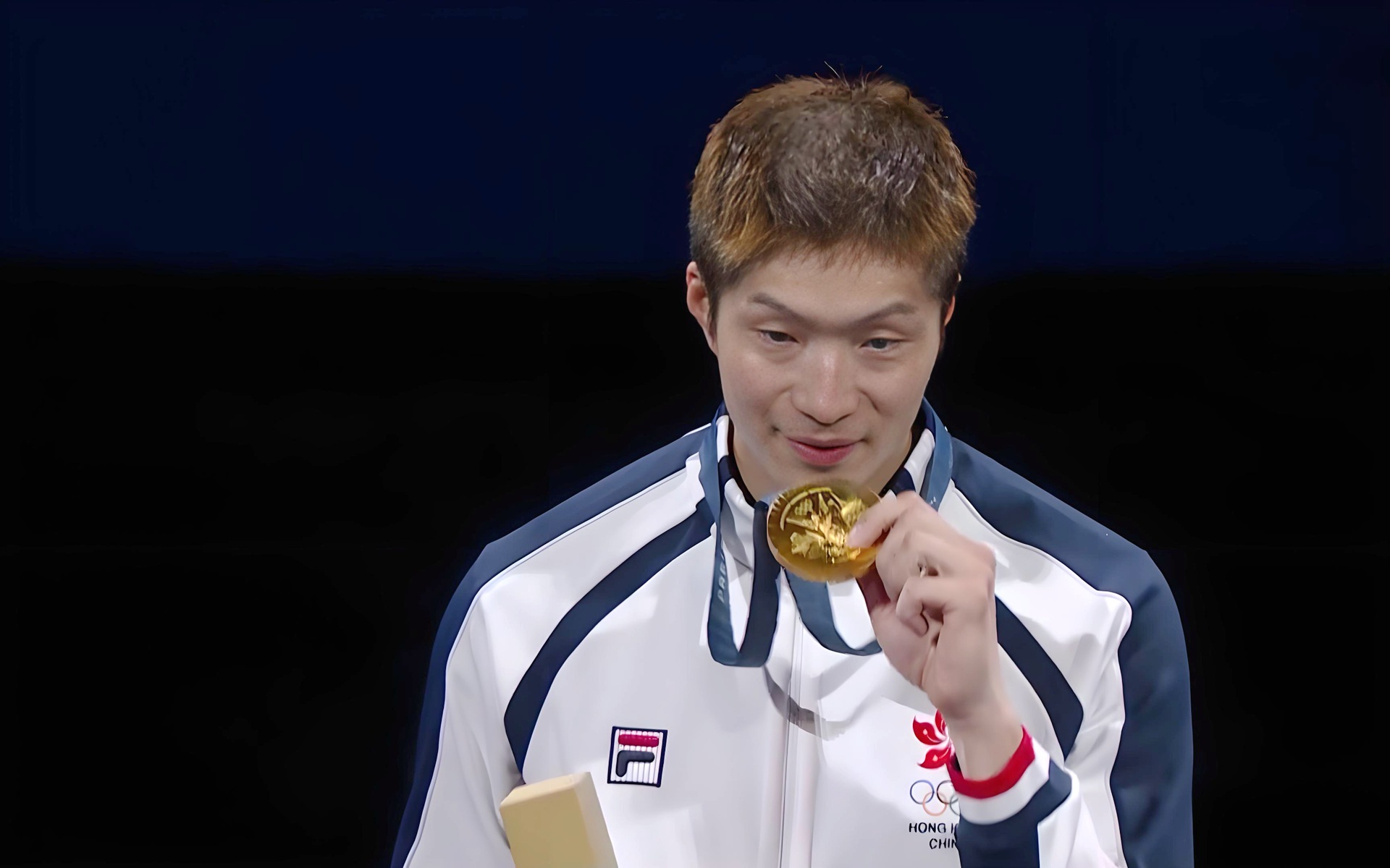 关于教练技术高超，选手表现出色夺冠的信息