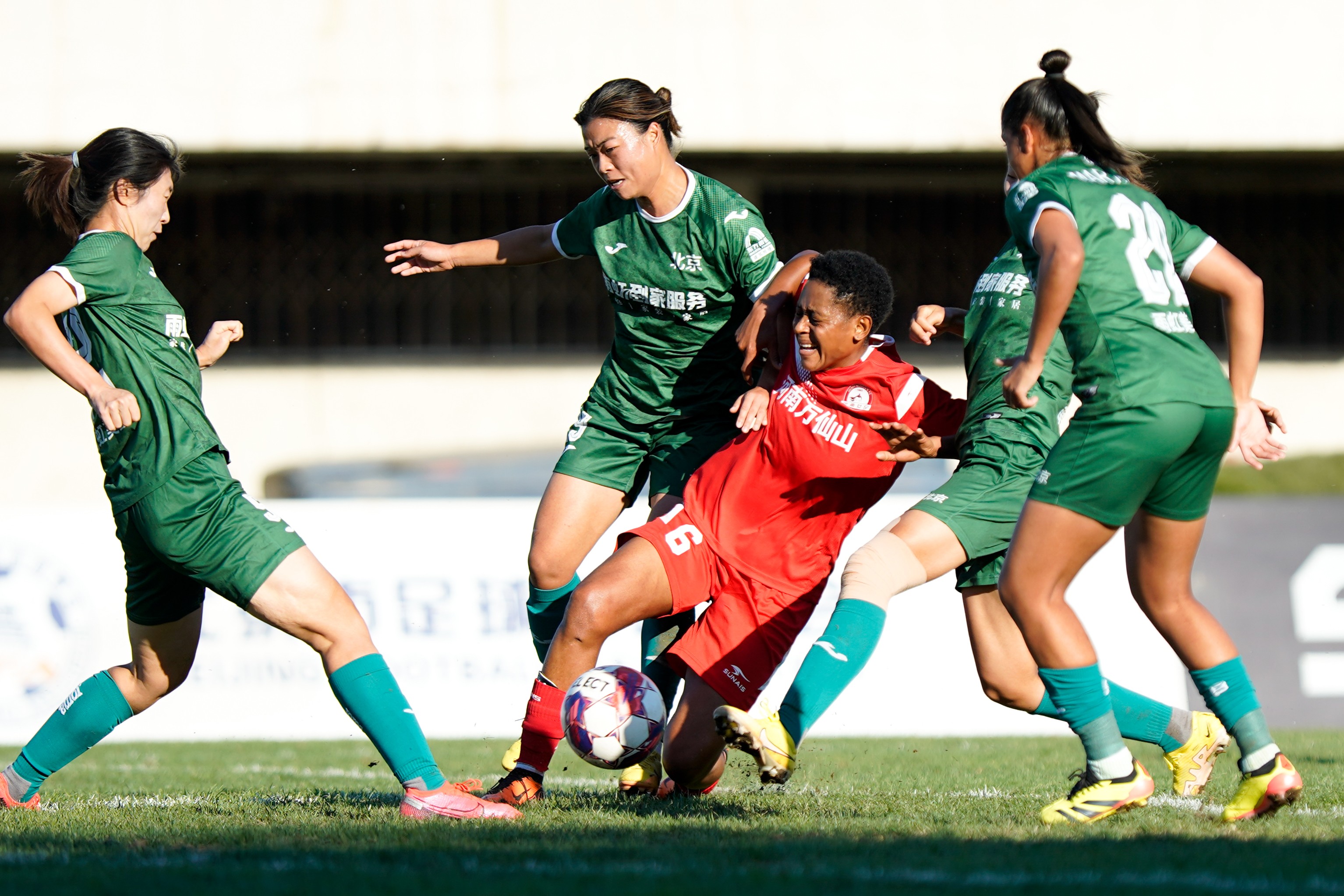 关于国内女子足球联赛掀起热潮,实力擎天震动赛场的信息 关于国内女子足球联赛掀起热潮,实力擎天震动赛场的信息