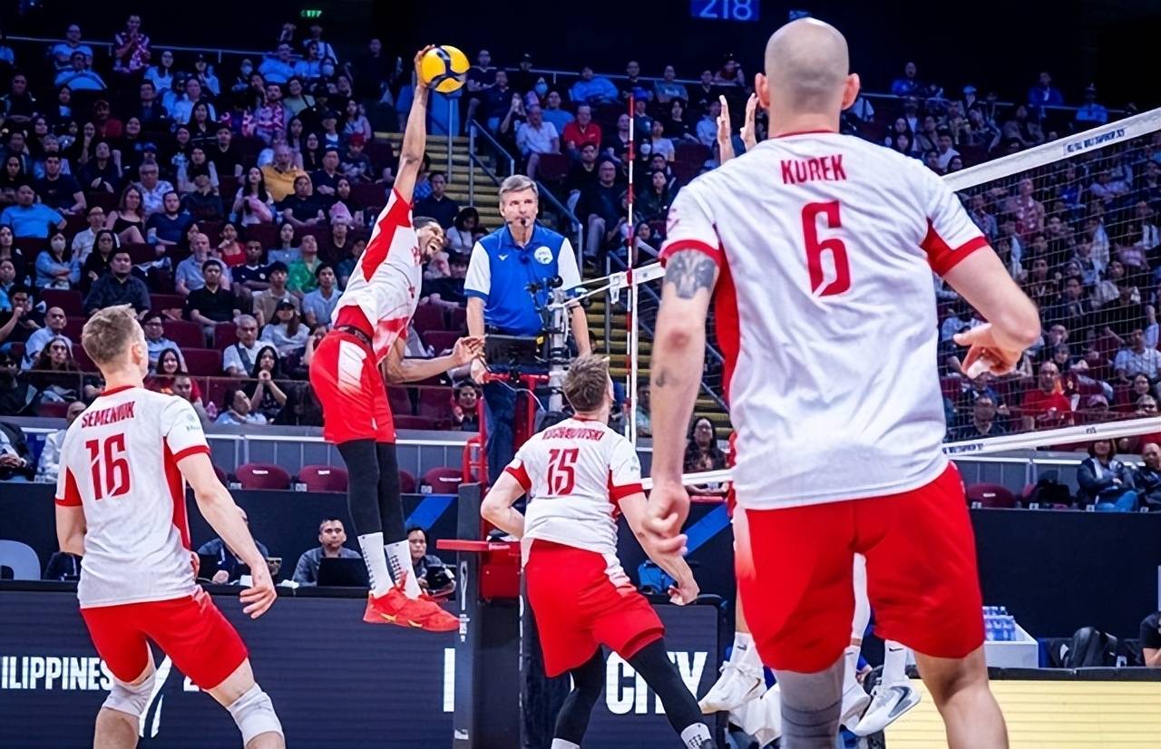 包含欧国联比赛波兰队狂胜对手，士气大涨的词条