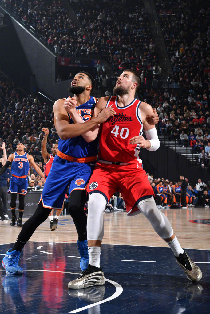 快船全队爆发，以大比分击败太阳队