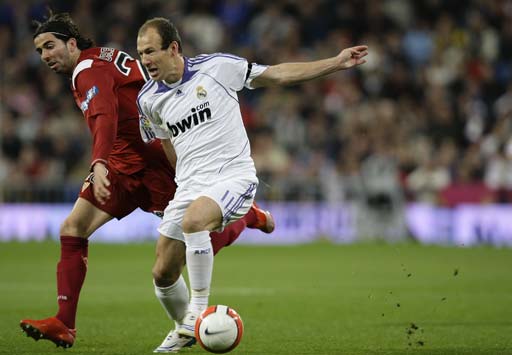 法国逆转塞维利亚，罗本送出助攻