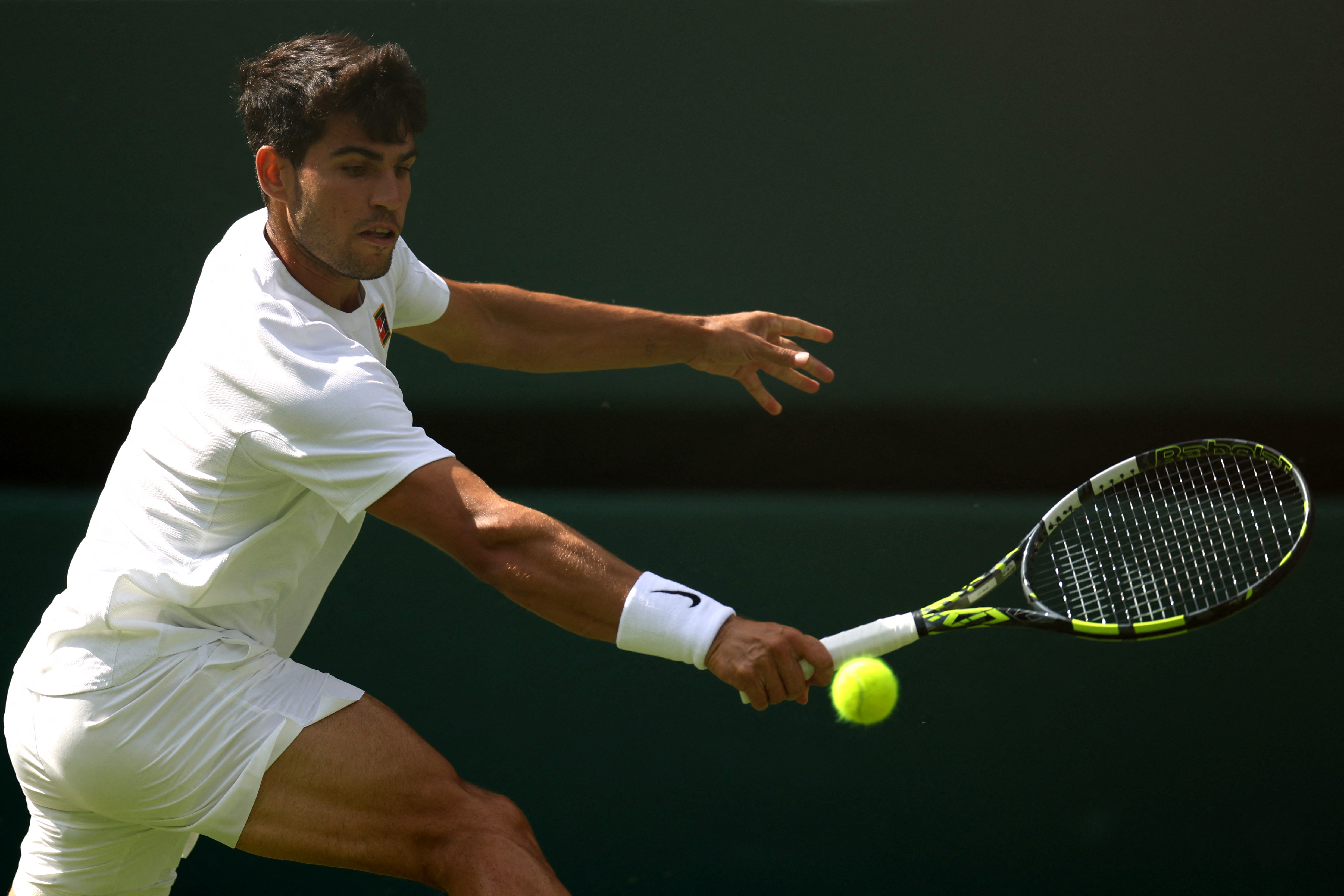 包含西班牙网球队碾压日本网球队，阿尔卡拉斯惊艳世界的词条