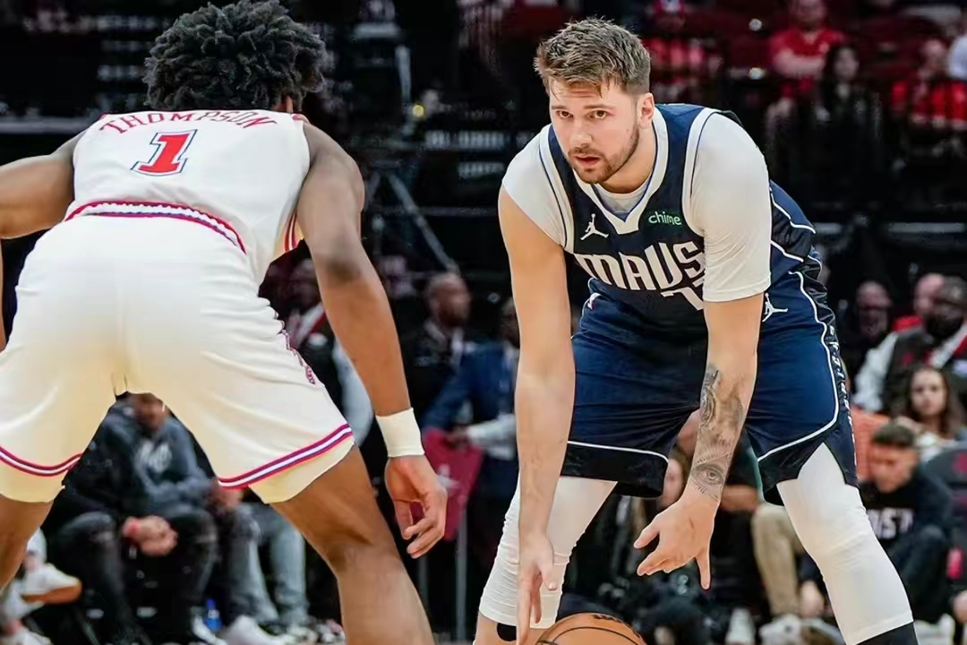 雄鹿绝地反击马刺，东契奇关键制胜的简单介绍