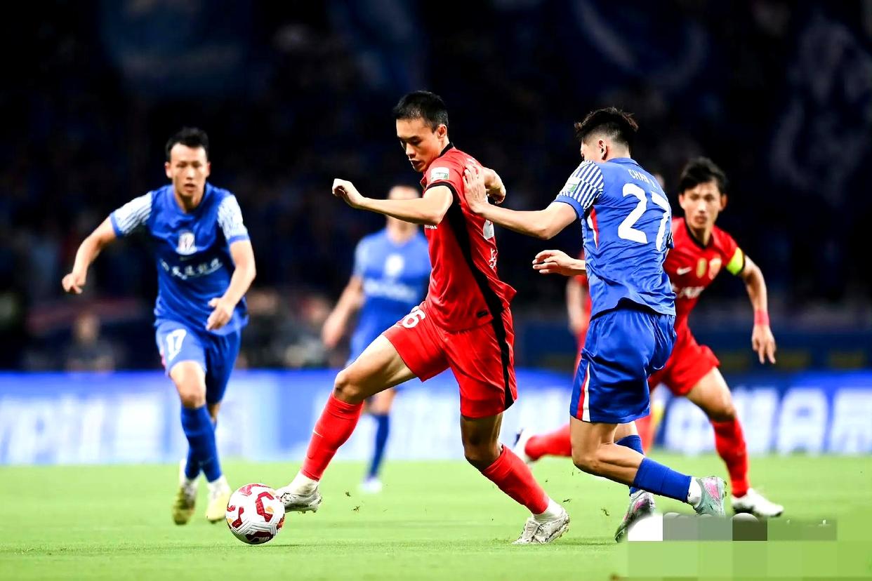 包含上海申花vs重庆斯威：胜负未卜，双方对决的词条